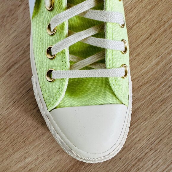 ⭐Converse Chuck Taylor All Star Lift Platform Sz 7.5 Women's Shoes Green A09913F - Picture 10 of 14